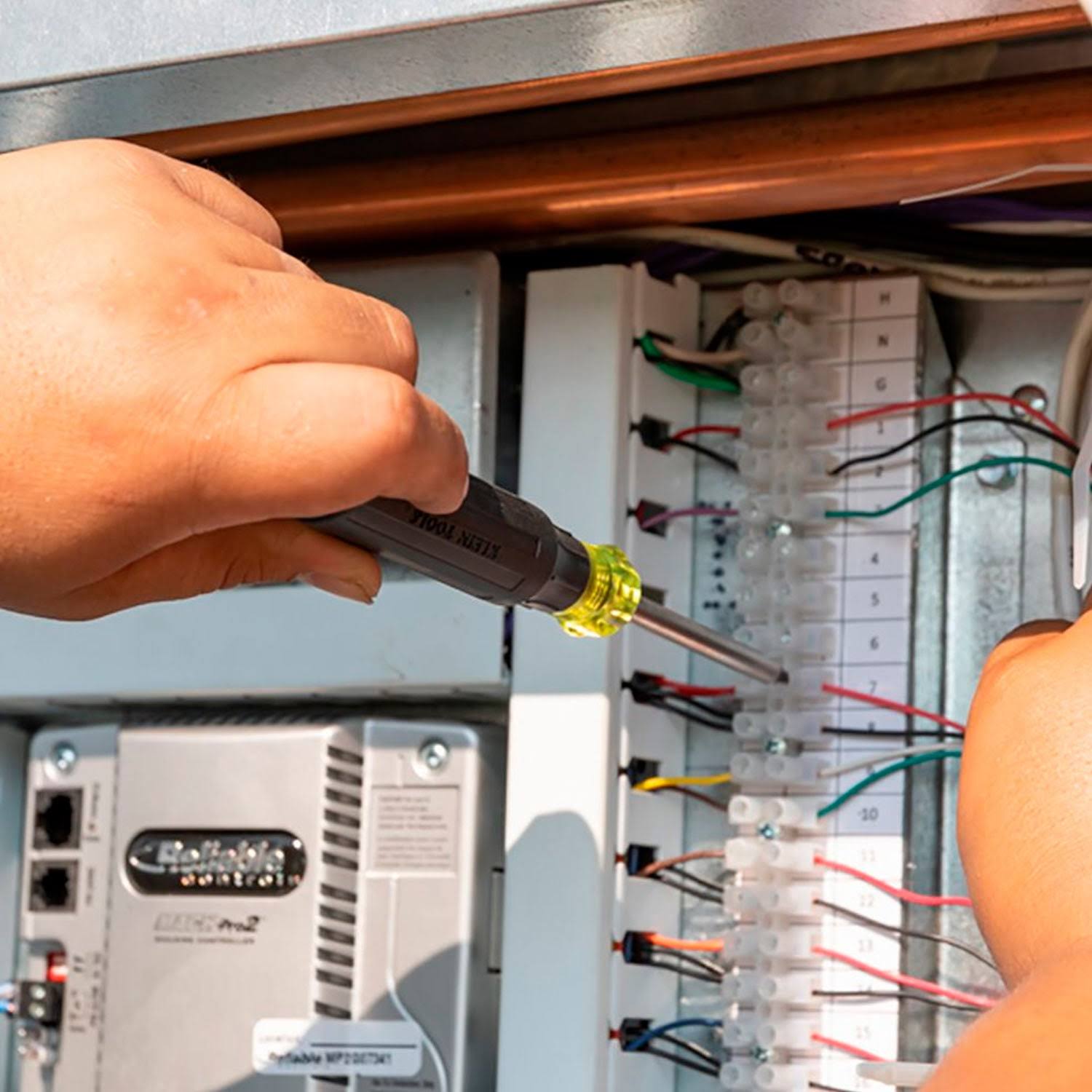 Klein Tools- 32327- 27-in-1 Multi-Bit Precision Screwdriver with Tamperproof Bits