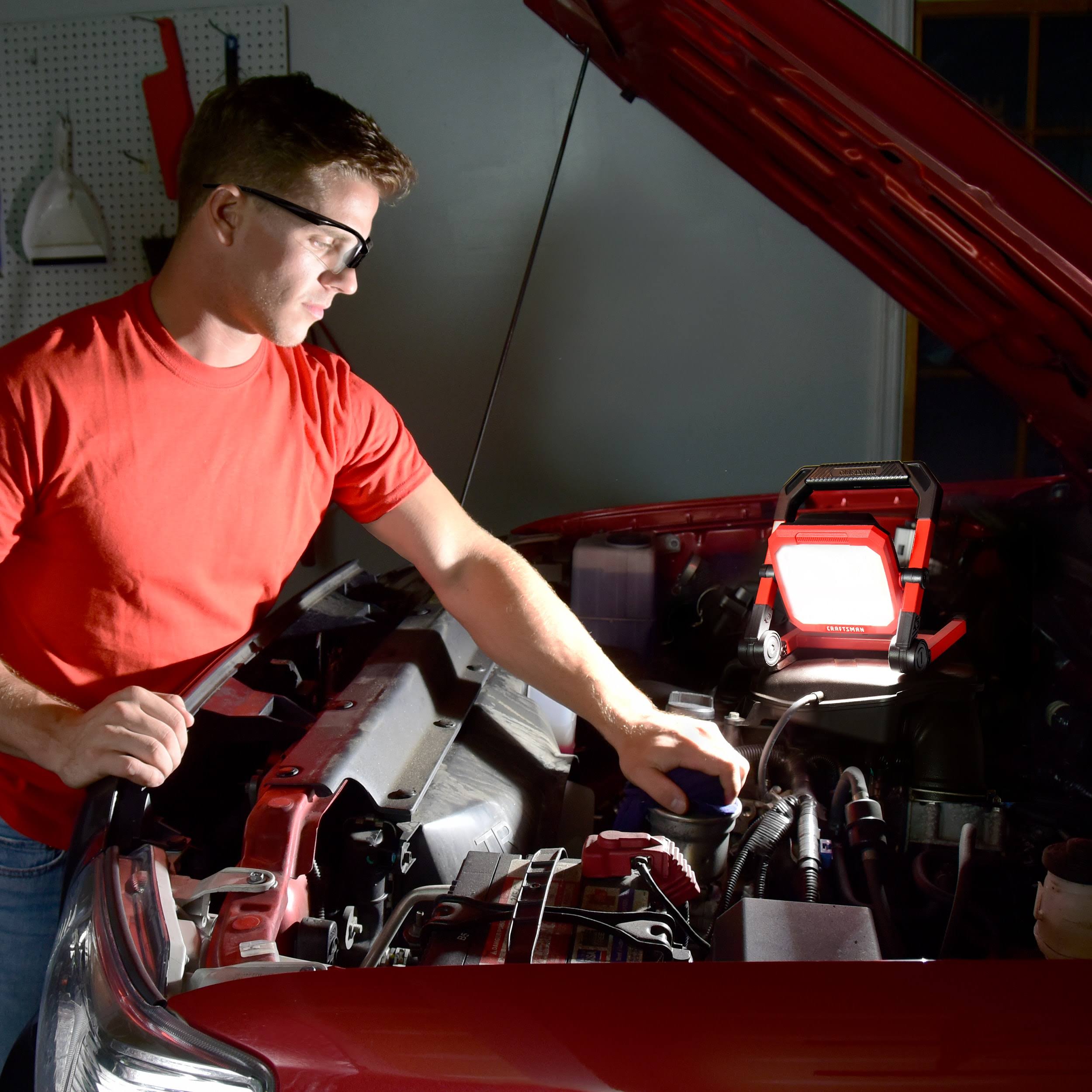 Craftsman 2000-Lumen LED Portable Work Light
