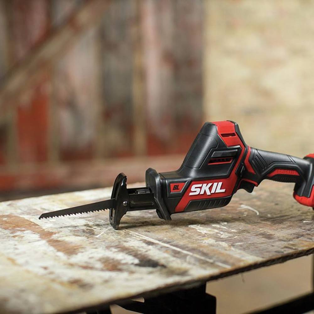Skil PWRCore 12 12 Volt Cordless Brushless Compact Reciprocating Saw Kit (Battery & Charger) RS582802