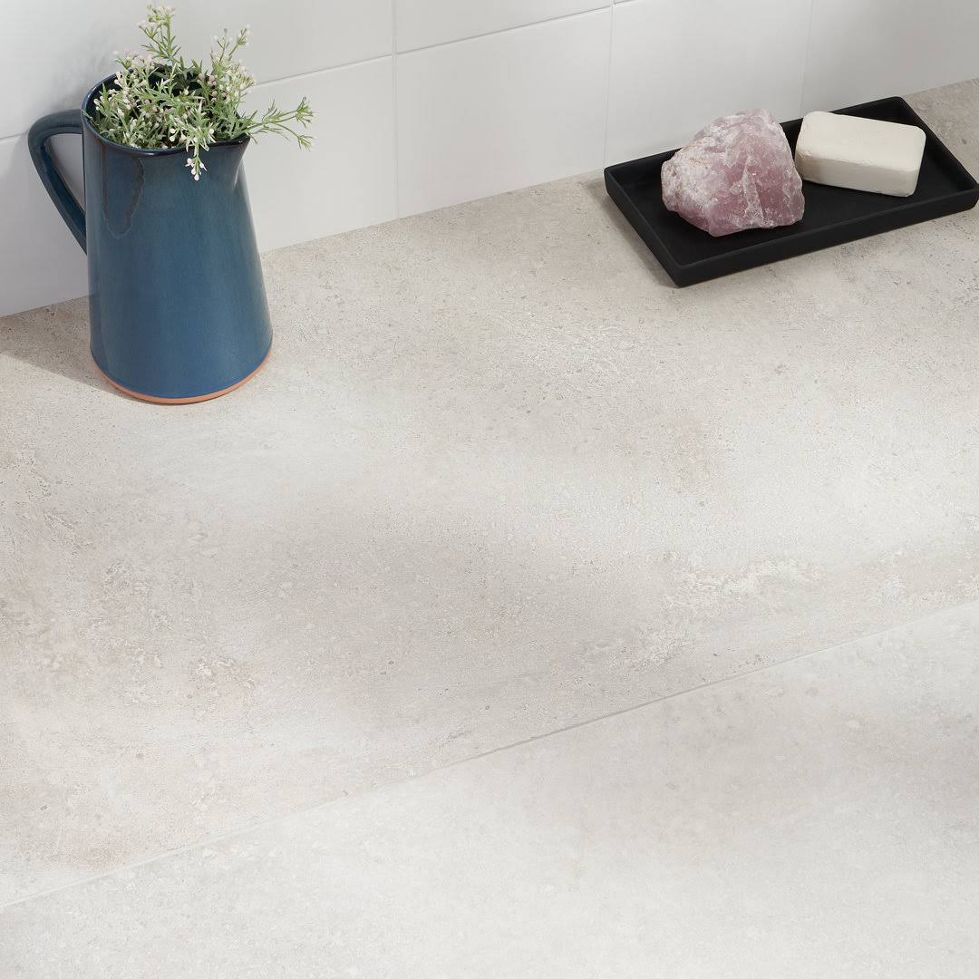 Ivy Hill Tile Hudson Silver 23.69 in. x 47.07 in. Matte Porcelain Floor and Wall Tile (31 Sq. ft. / CASE)
