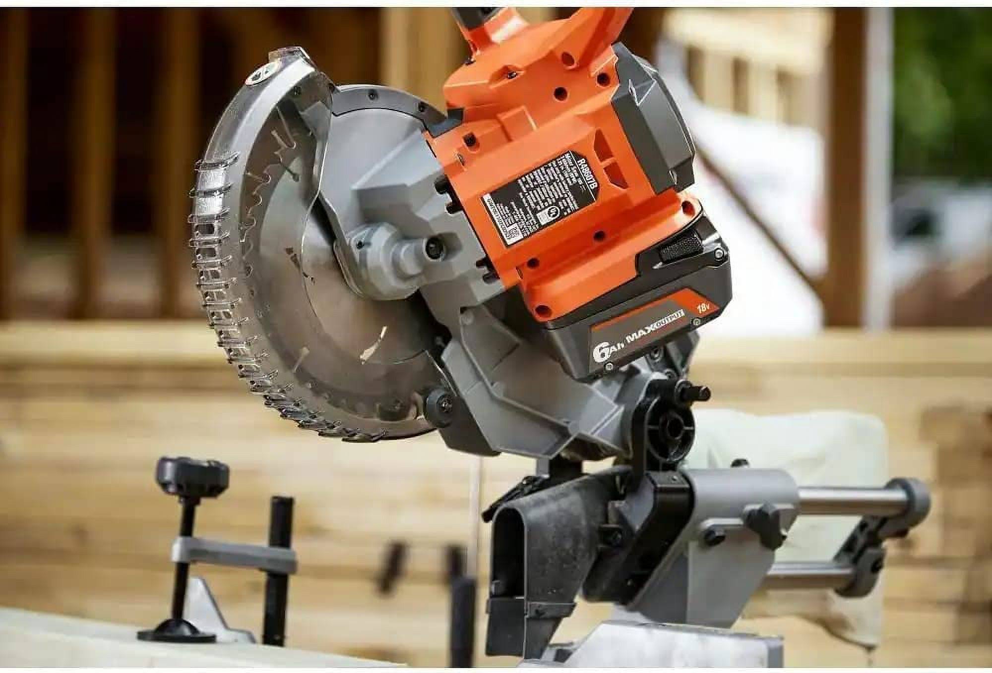 Ridgid 18V 6.0 Ah and 4.0 Ah Max Output Lithium-Ion Batteries and Charger Kit with Bag