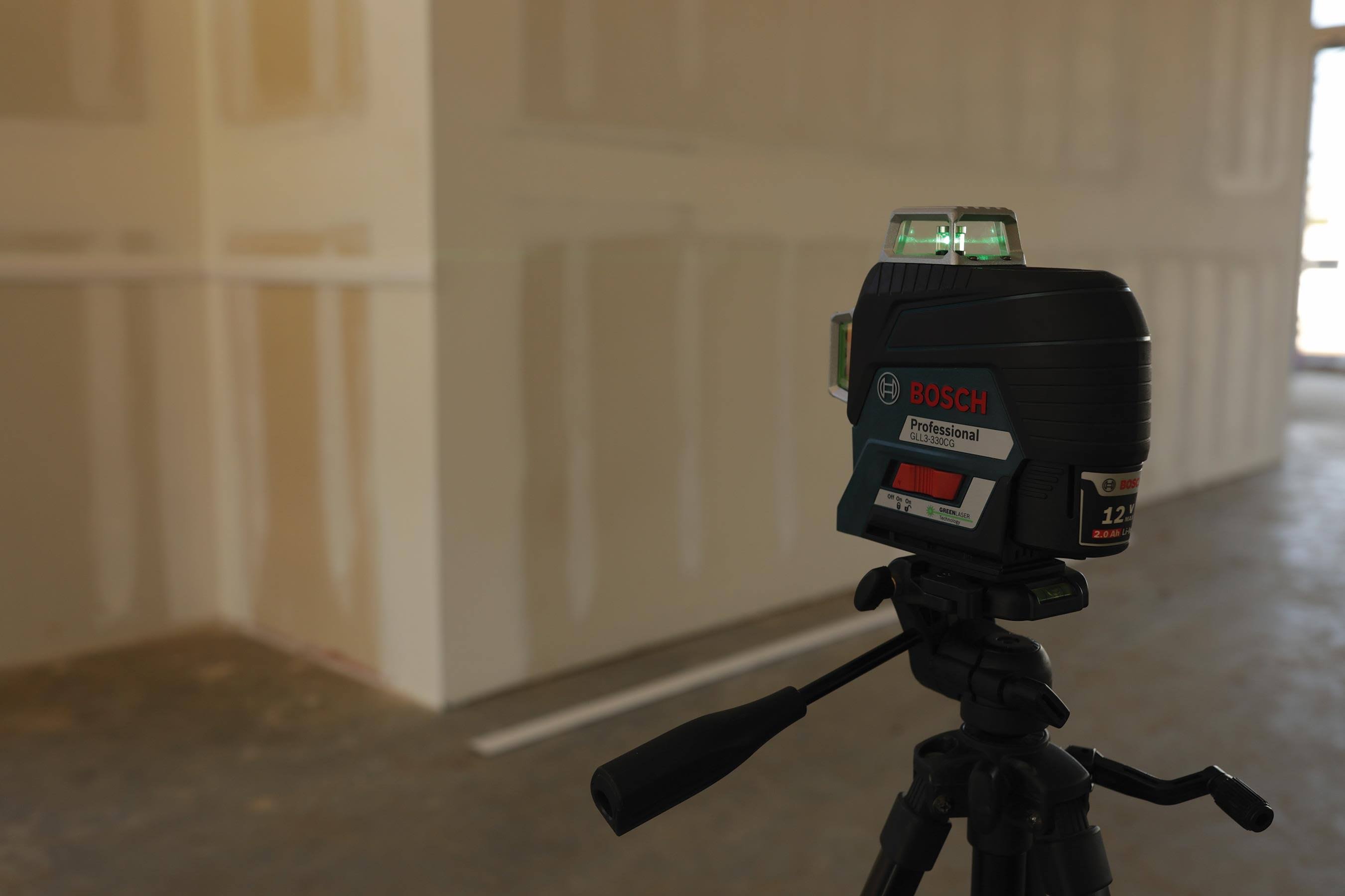 Bosch Line Laser Green Beam Three Plane Leveling & Alignment- GLL3-330CG