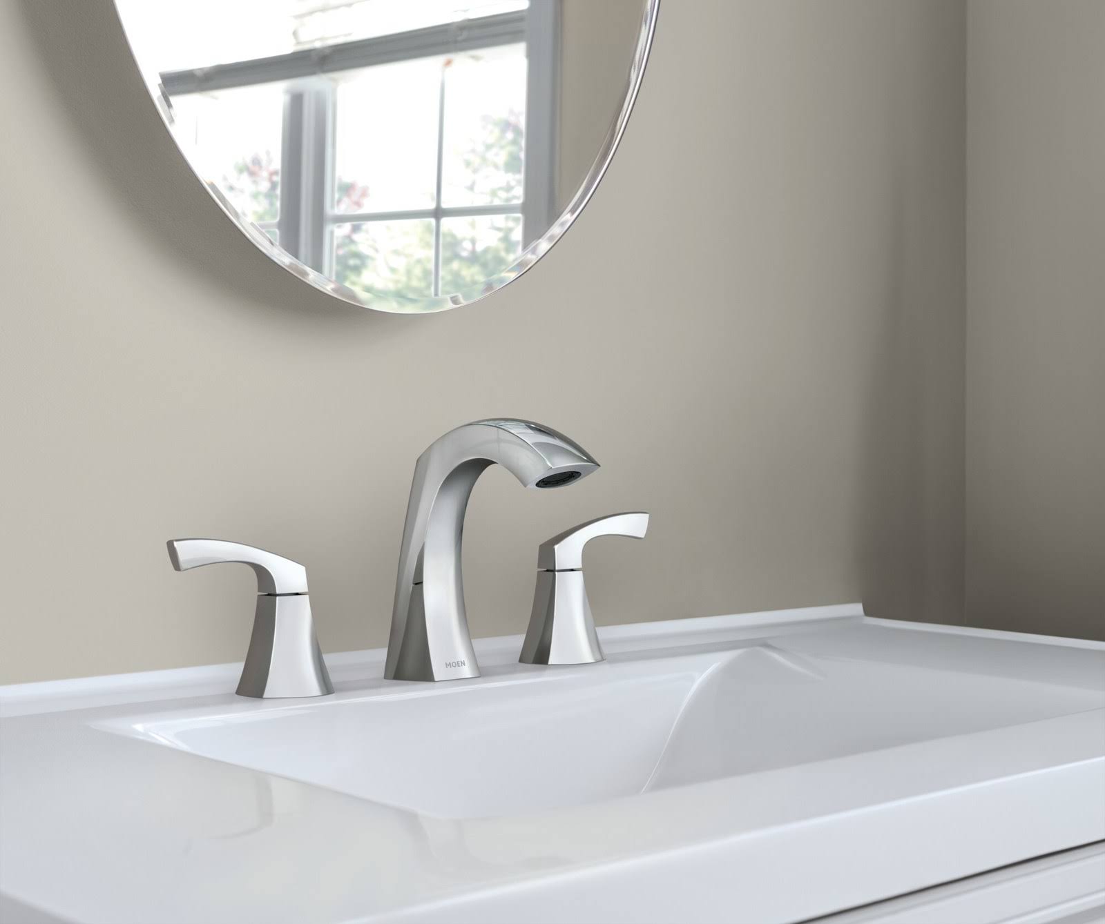 Moen Lindor Chrome 2-Handle Widespread Bathroom Faucet