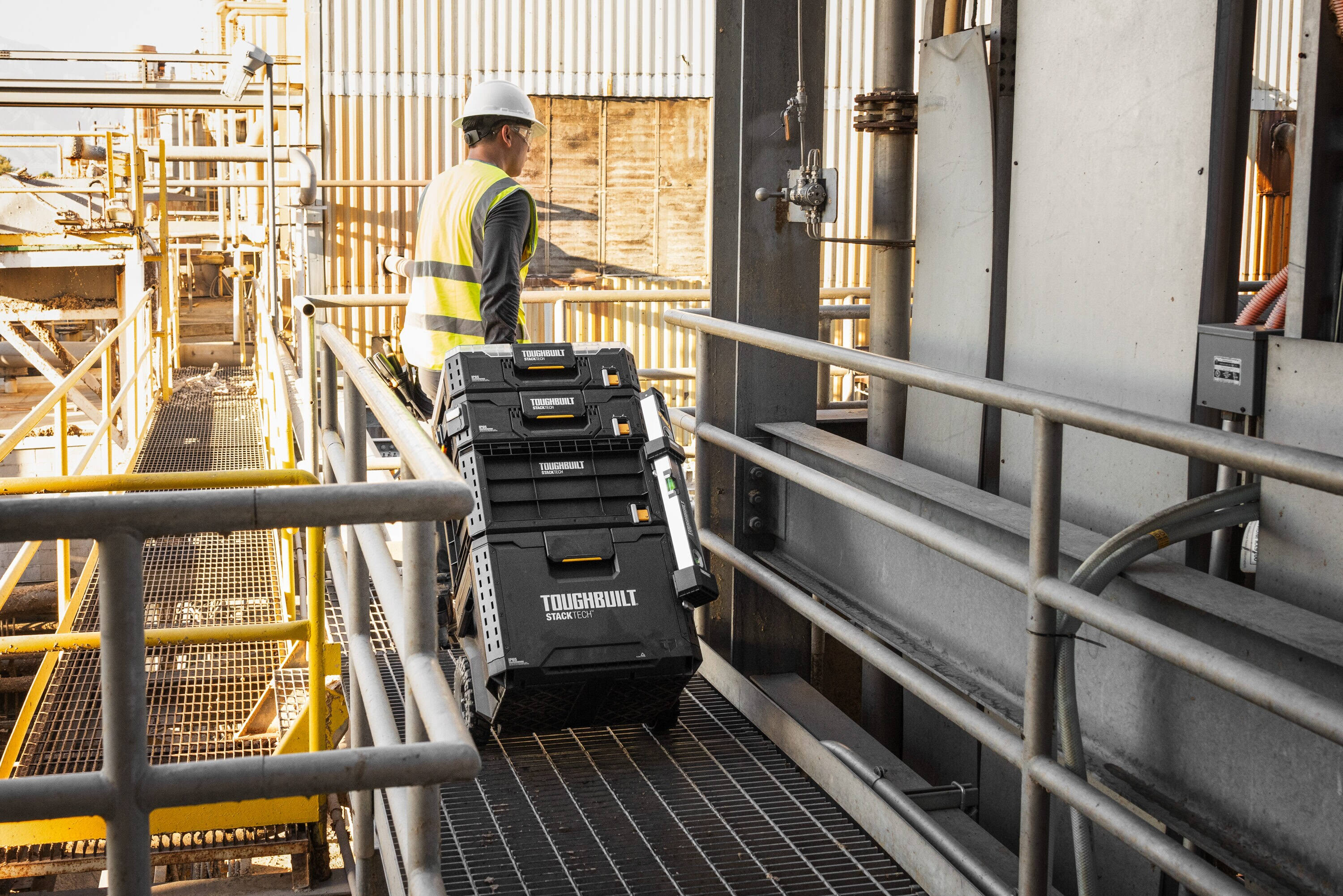 Toughbuilt STACKTECH Crate 21-in Plastic Tool Box | TB-B1-X-50