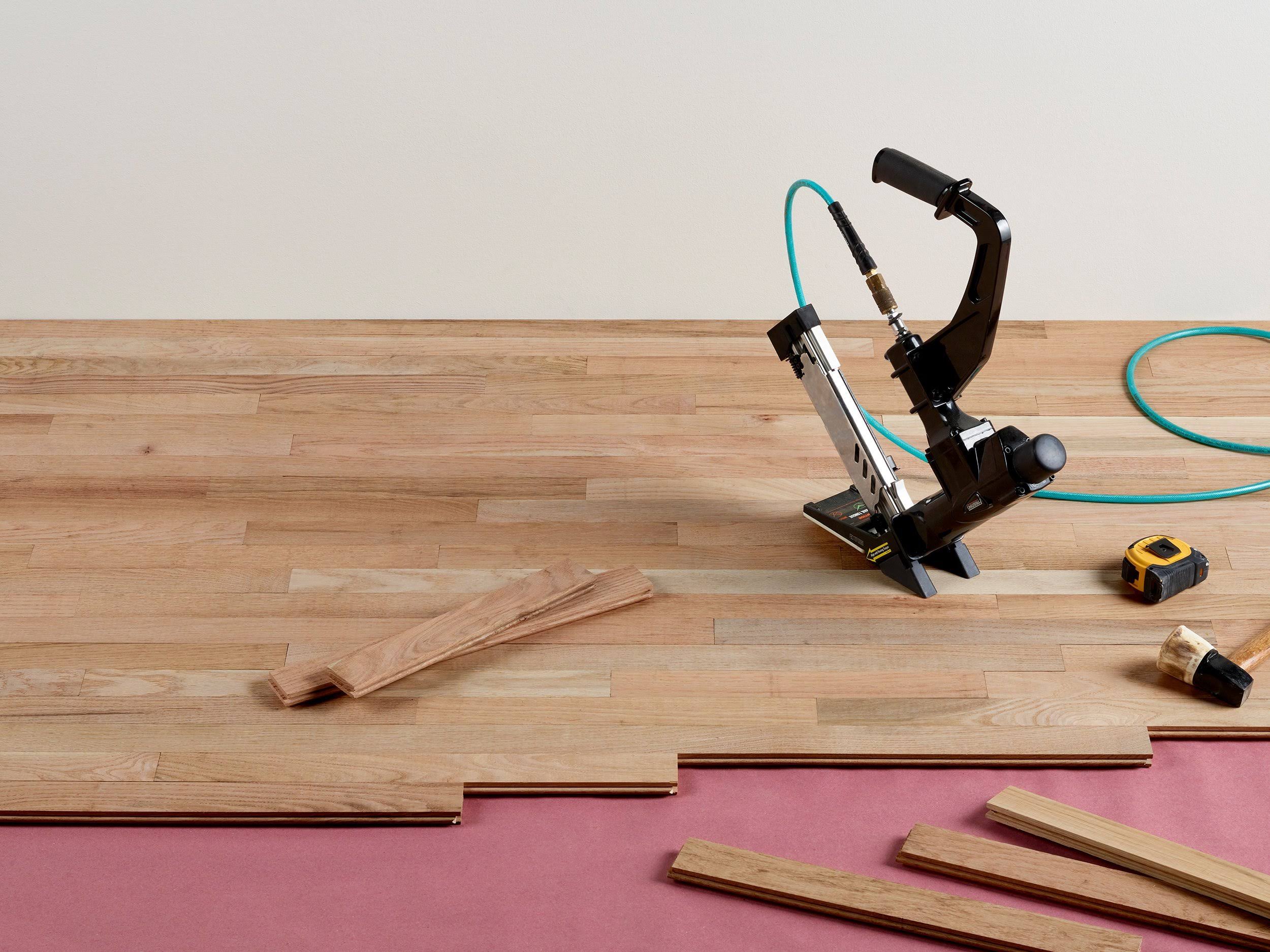 Floor & Decor | Unfinished Red Oak Solid Hardwood 1 Common Grade, 3/4 x 2 1/4 inch, Natural