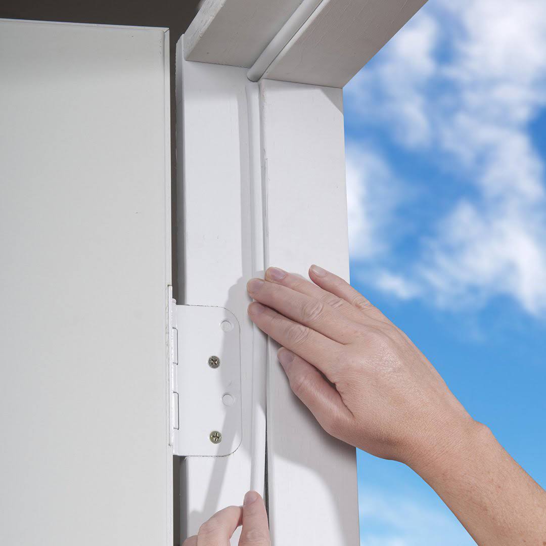 Duck Brand Heavy-Duty Weatherstrip Seal- Medium Gap, White .38 in. x .25 in. x 17 ft.