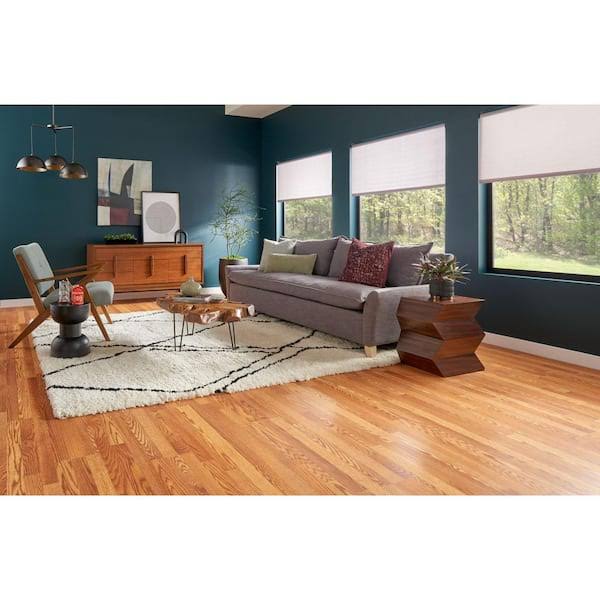 Pergo XP Anndel Oak 10 mm T x 7.4 in. W Laminate Wood Flooring (19.6 sqft/case)