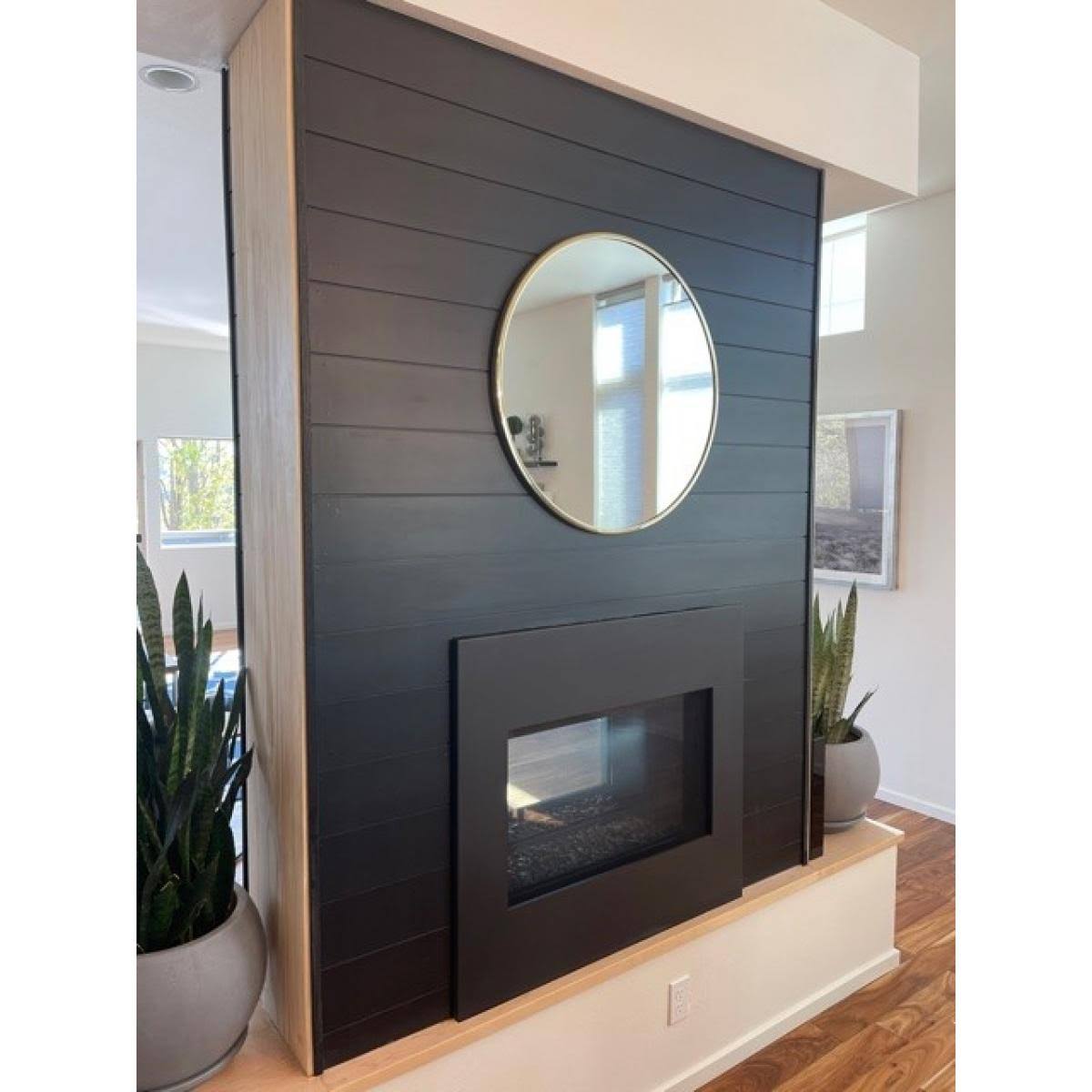 Timeline Wood True Black Shiplap