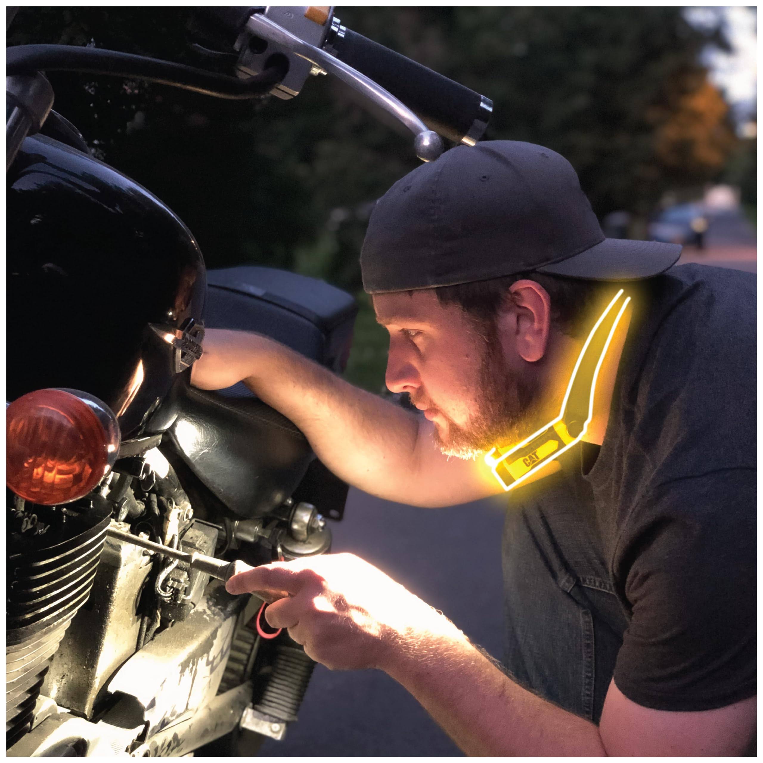 Cat CT7105 Rechargeable LED Neck Light