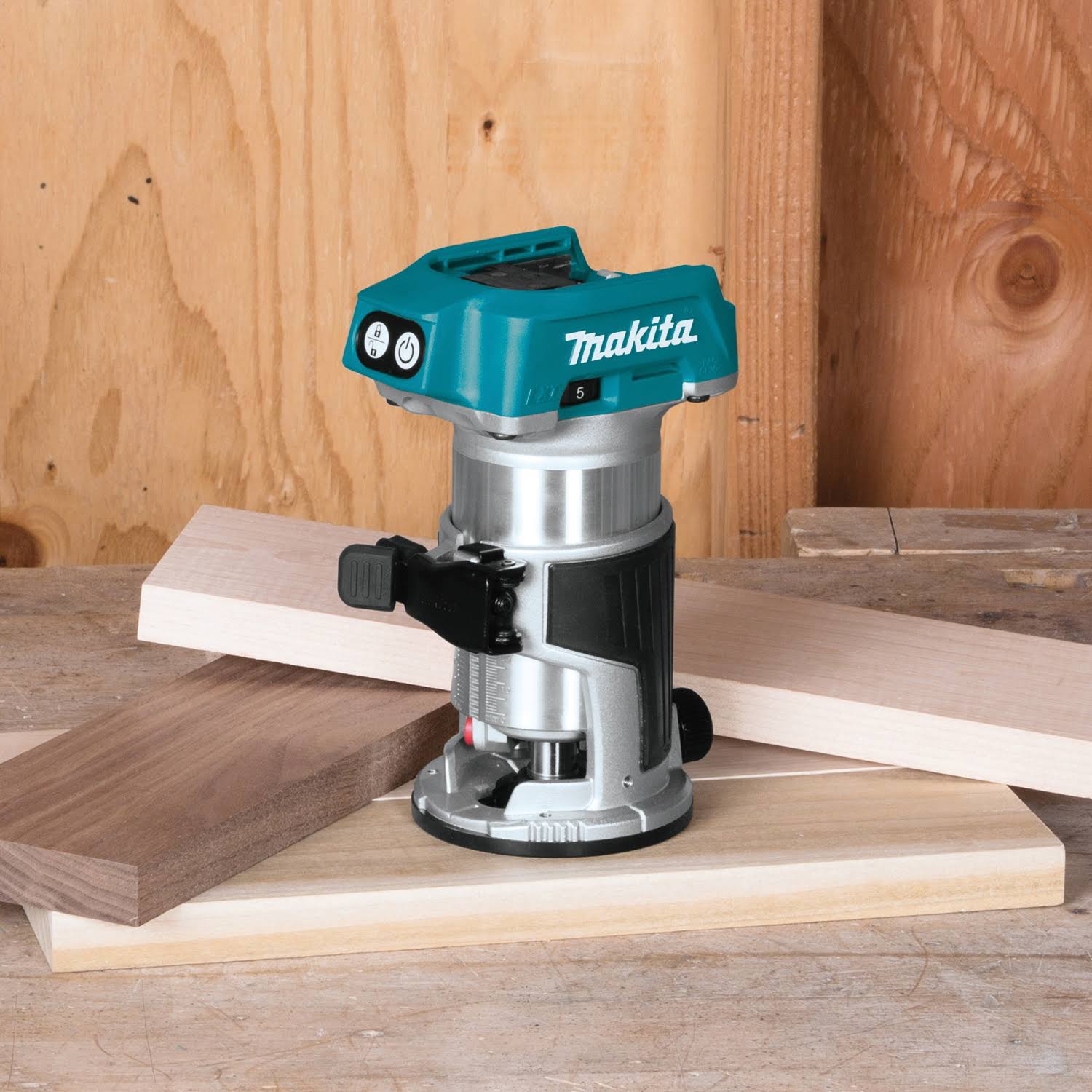 Makita XTR01Z 18V LXT Brushless Cordless Compact Router (Tool Only)