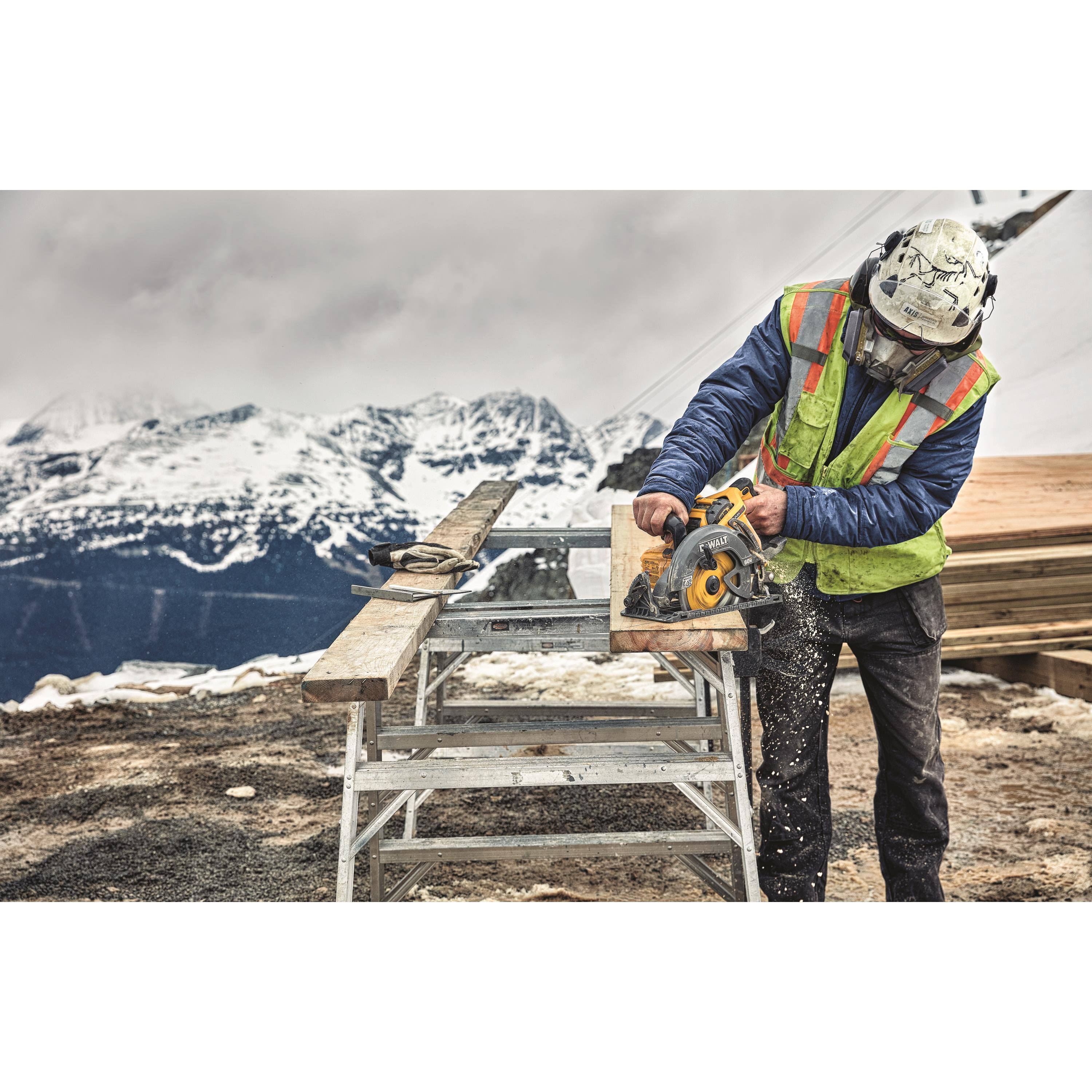 DeWalt DCS577X1 FLEXVOLT 60V Max 7-1/4-Inch Worm Drive Style Saw, 9.0Ah