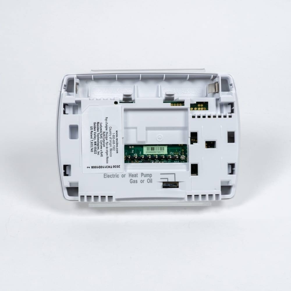 Honeywell- TH3110D1008 Pro Non-Programmable Digital Thermostat