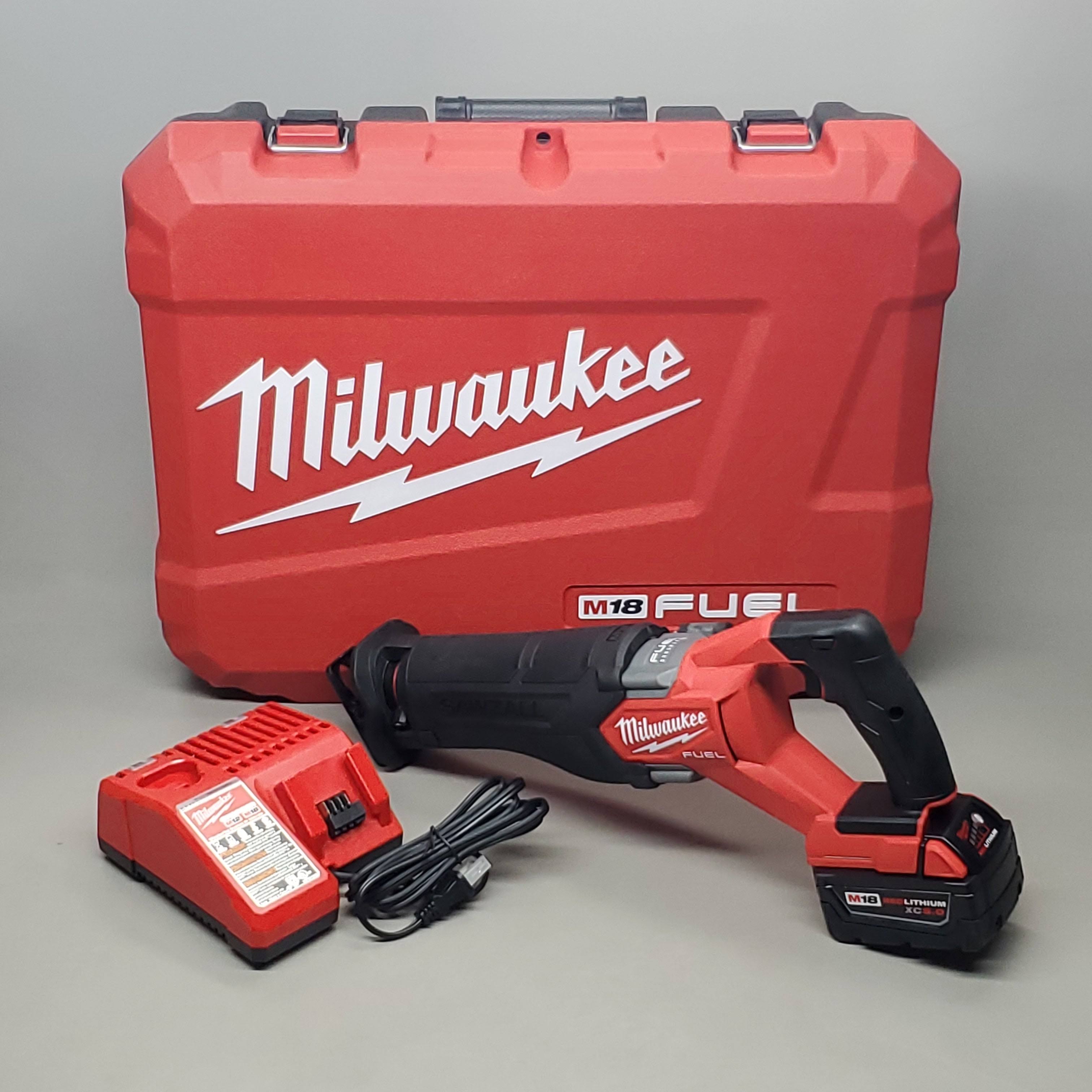 Milwaukee 2821-21 M18 Fuel Sawzall Reciprocating Saw Kit