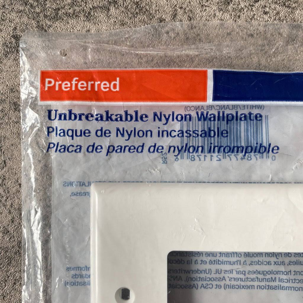 Leviton White 3 Gang Thermoplastic Nylon Decora/GFCI Wall Plate 1