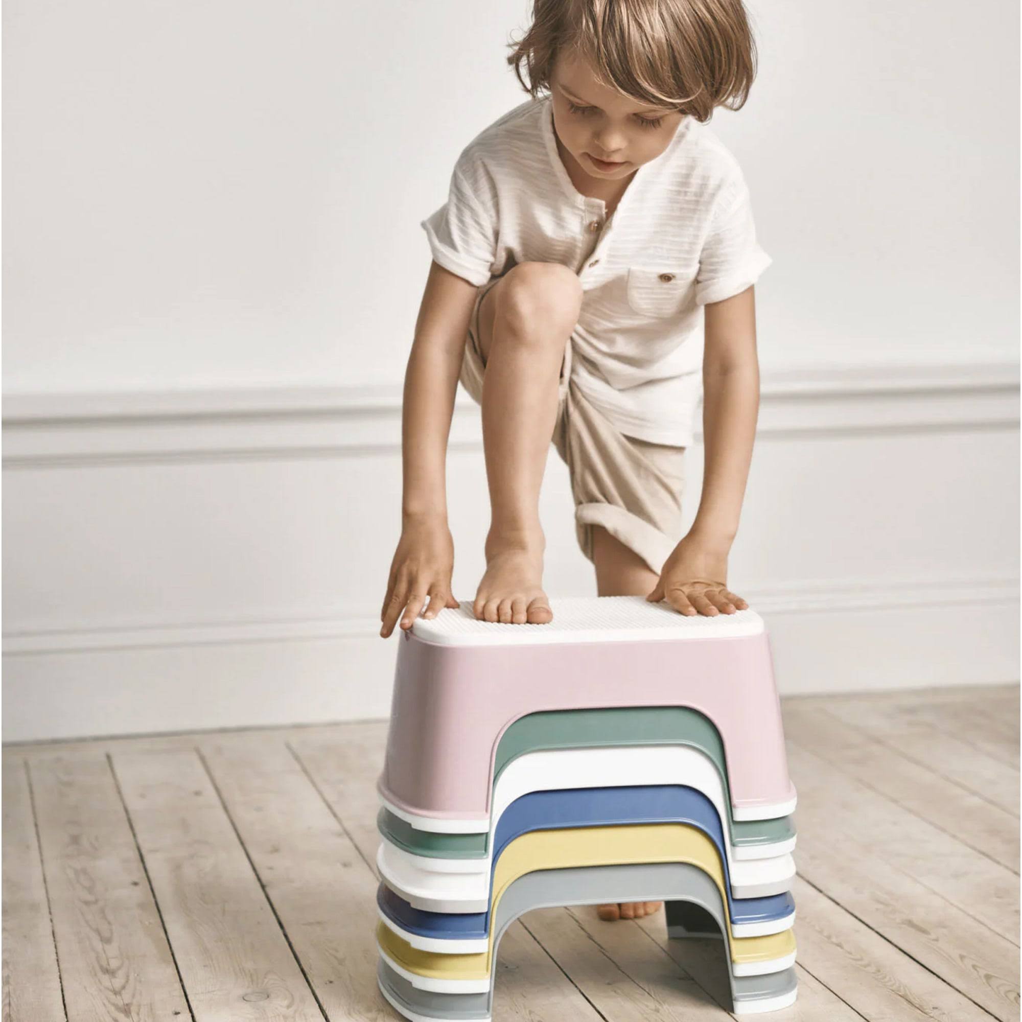 Step Stool, White/Gray