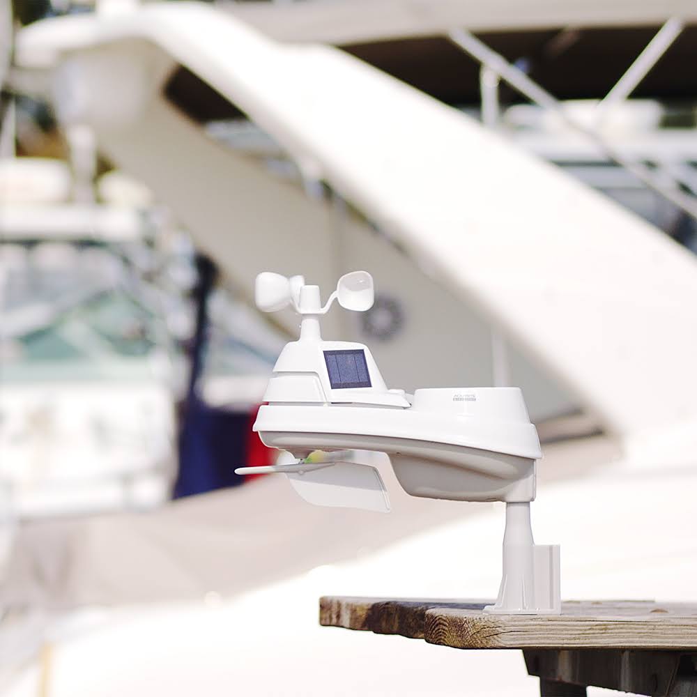 Acurite Pro 5-in-1 Weather Station with HD Display and Lightning Detector Black