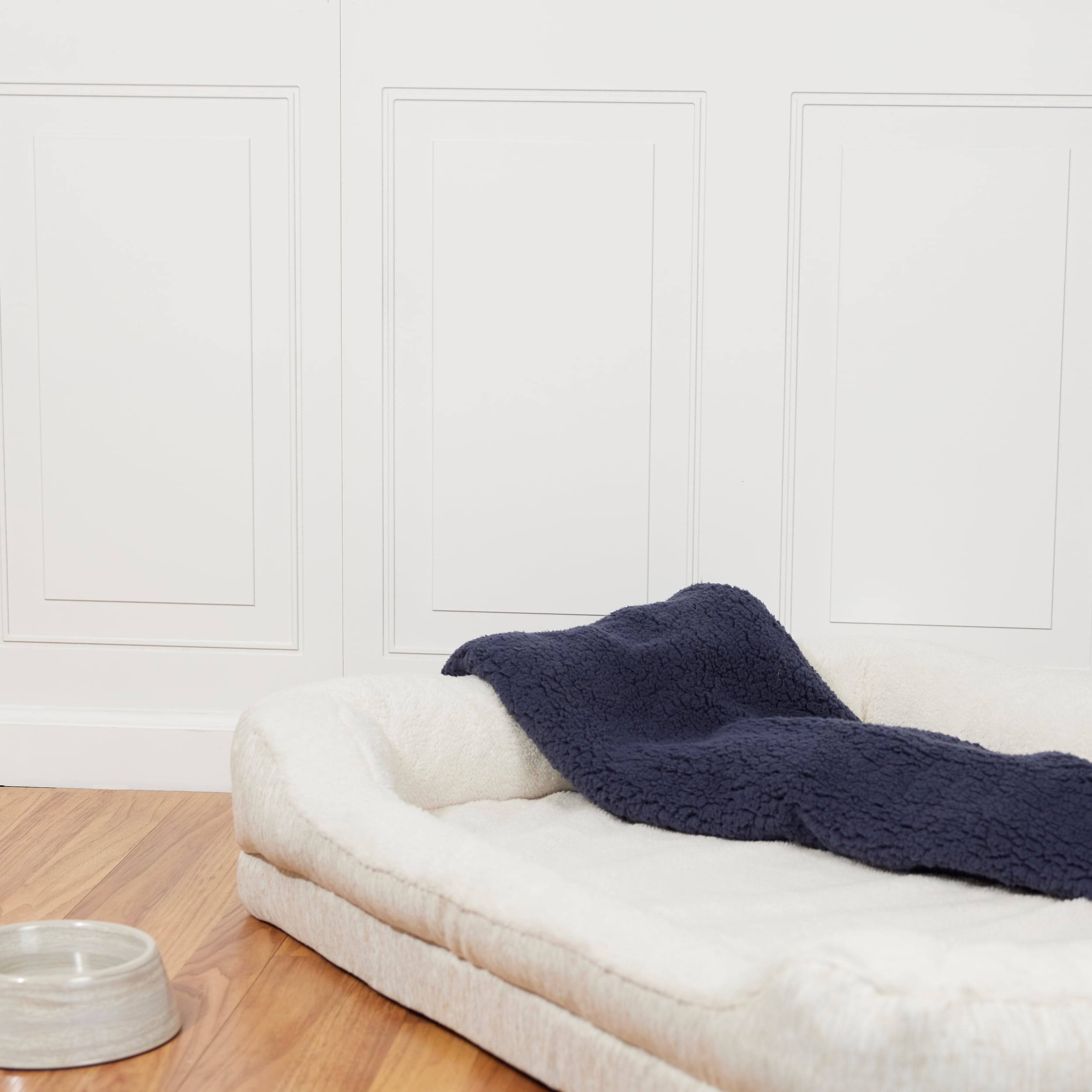 Style Selections 48-in x 32-in Smooth White MDF Wainscot Wall Panel | PANLOWESPWSCT3248