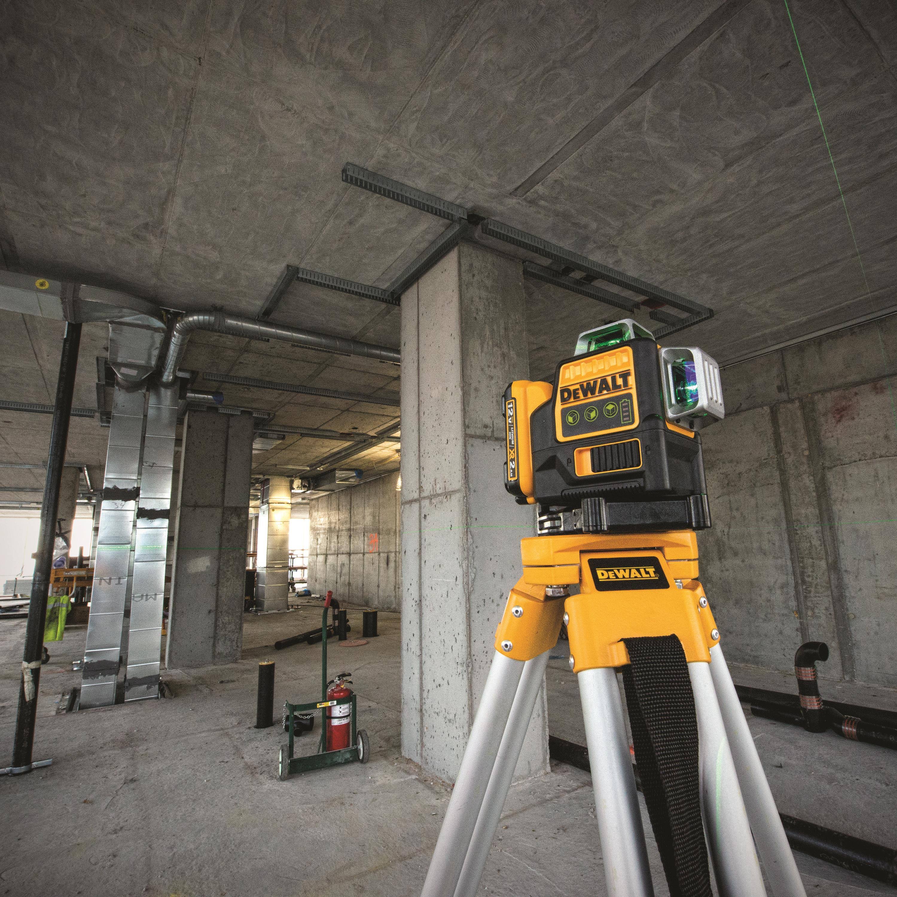 DeWalt DW089LG 12V MAX* 3 x 360 Green Line Laser