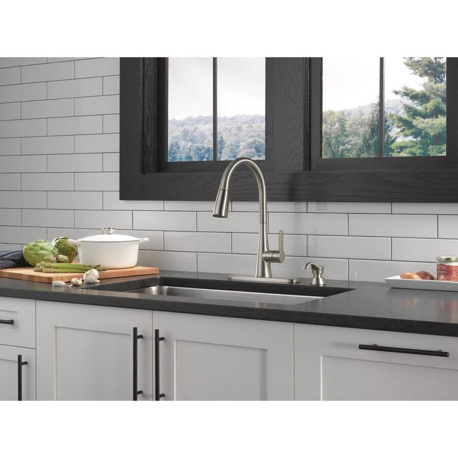Delta Greydon Single Handle Pull-Down Kitchen Faucet with Soap Dispenser, Stainless