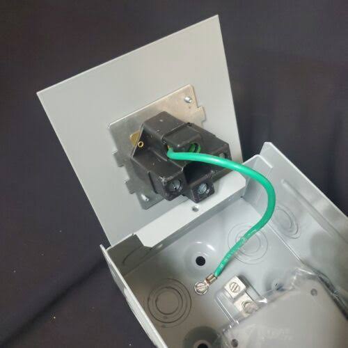 GE RV Power Outlet U054P