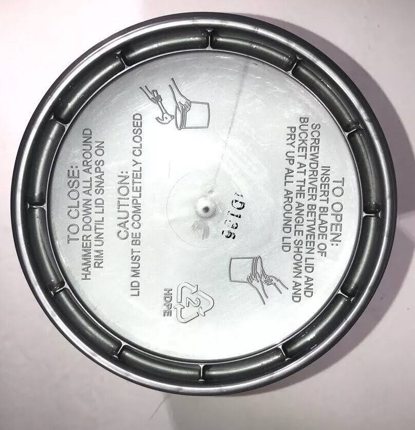 Suregrip 122 Wallcovering Adhesive, Clear, 1-Qt. 69384