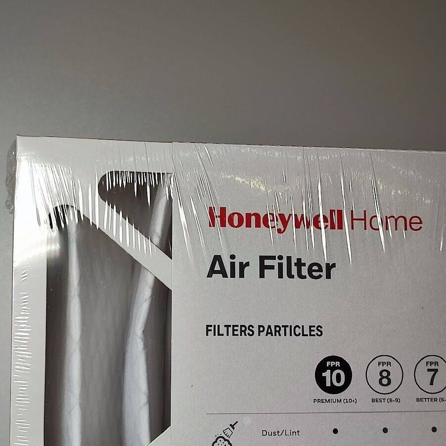 Honeywell 20 in. x 25 in. x 4 in. FPR 10 Air Cleaner Filter