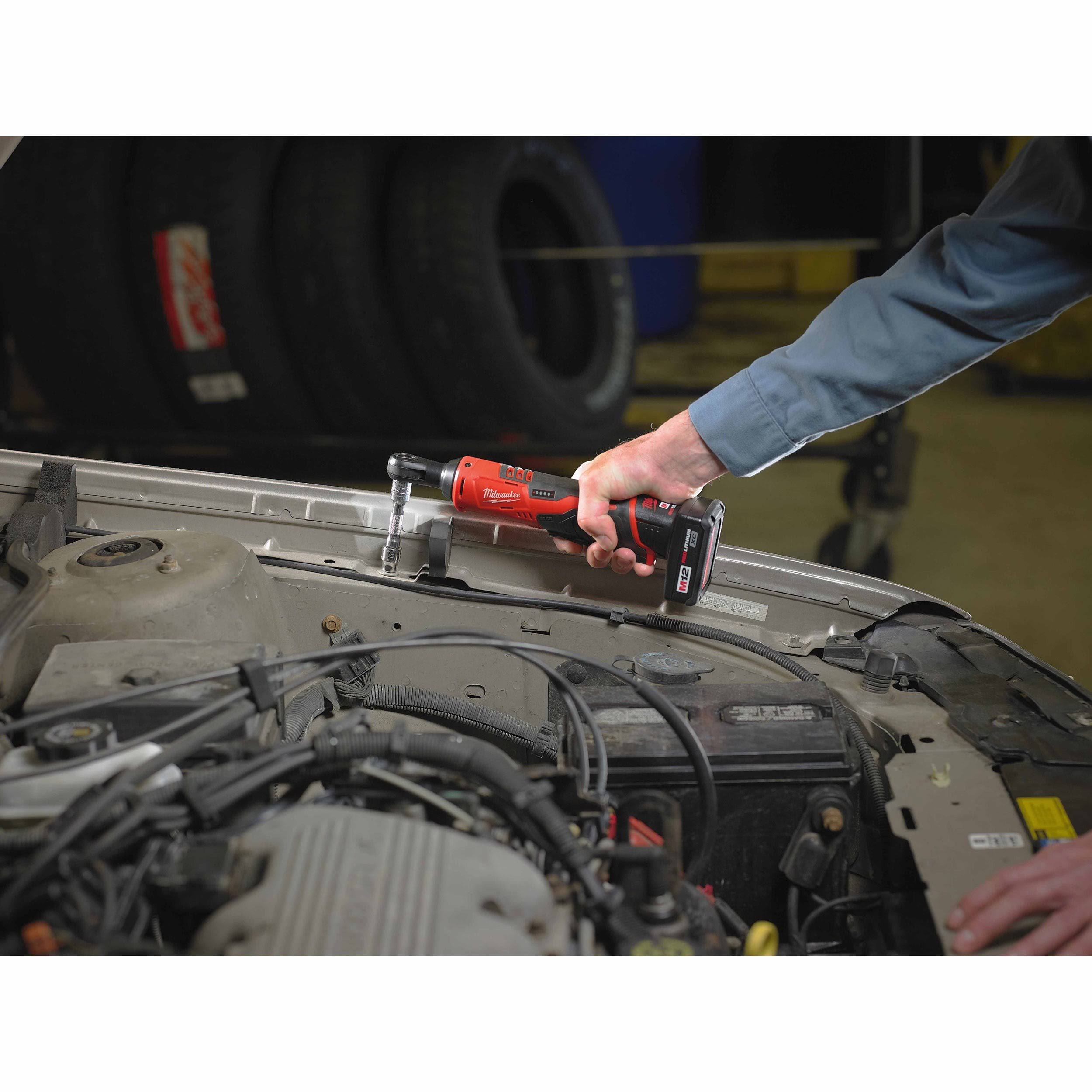 Milwaukee 2457-21 M12 12V Lithium-Ion Cordless 3/8