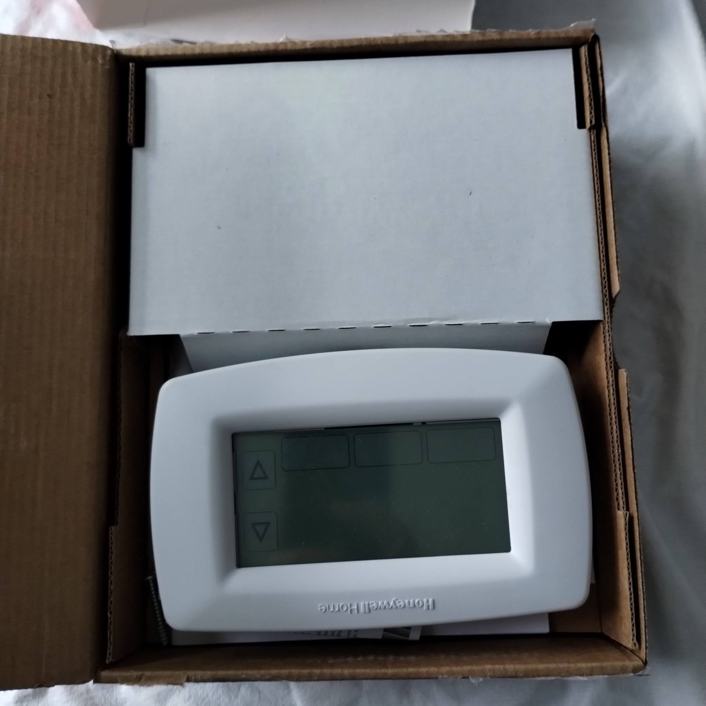 Honeywell 7 Day Programmable Thermostat