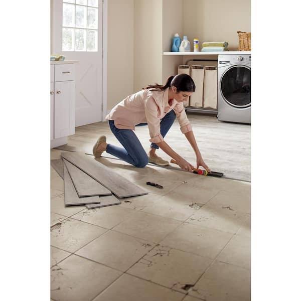 Lifeproof Sterling Oak 30 Mil x 8.7 in. W x 48 in. L Click Lock Waterproof Luxury Vinyl Plank Flooring (20.1 Sq. ft./Case)