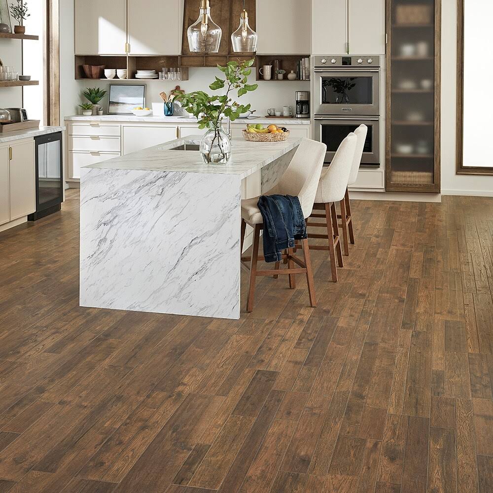 Pergo TimberCraft +WetProtect with Underlayment Attached Chester Ridge Hickory 12-mm T x 7-1/2-in W x 47-1/4-in L Waterproof Wood Plank Laminate
