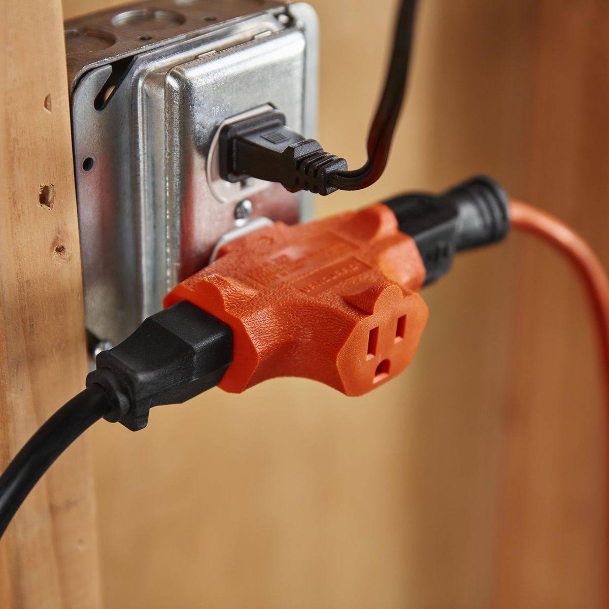 Vanguard 3-Way Grounded Adapter