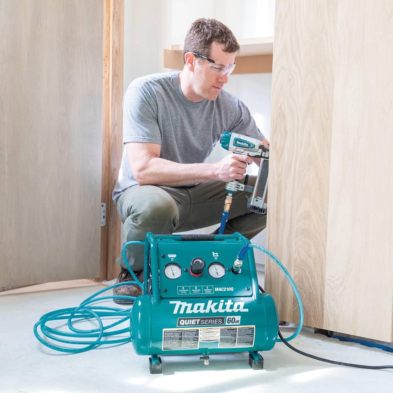 Makita MAC210Q Quiet Series 1 HP 2 Gallon Oil-Free Electric Air Compressor