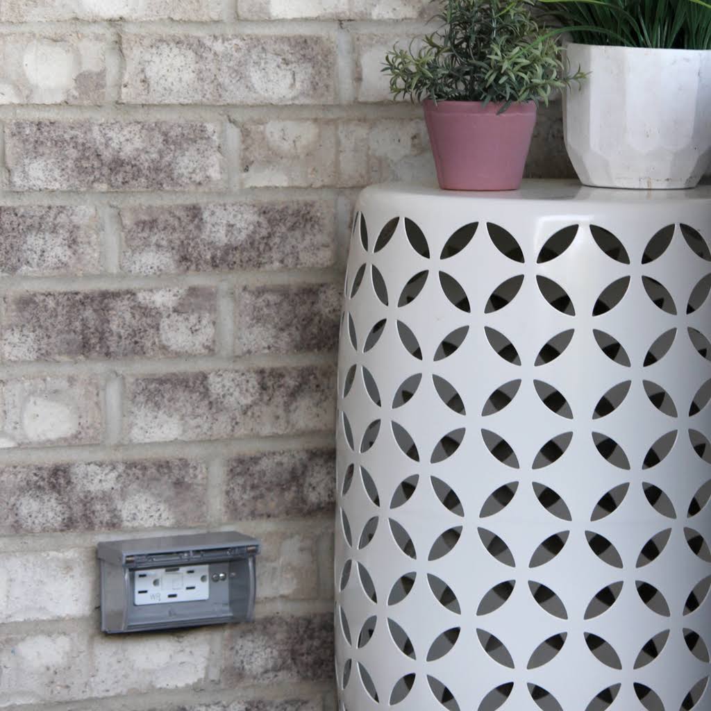 Pass and Seymour Self-Test GFCI Receptacle Tamper-Resistant Weather-Resistant 15A with USB Type AC Gray (1597TRWRUSBACGRY)