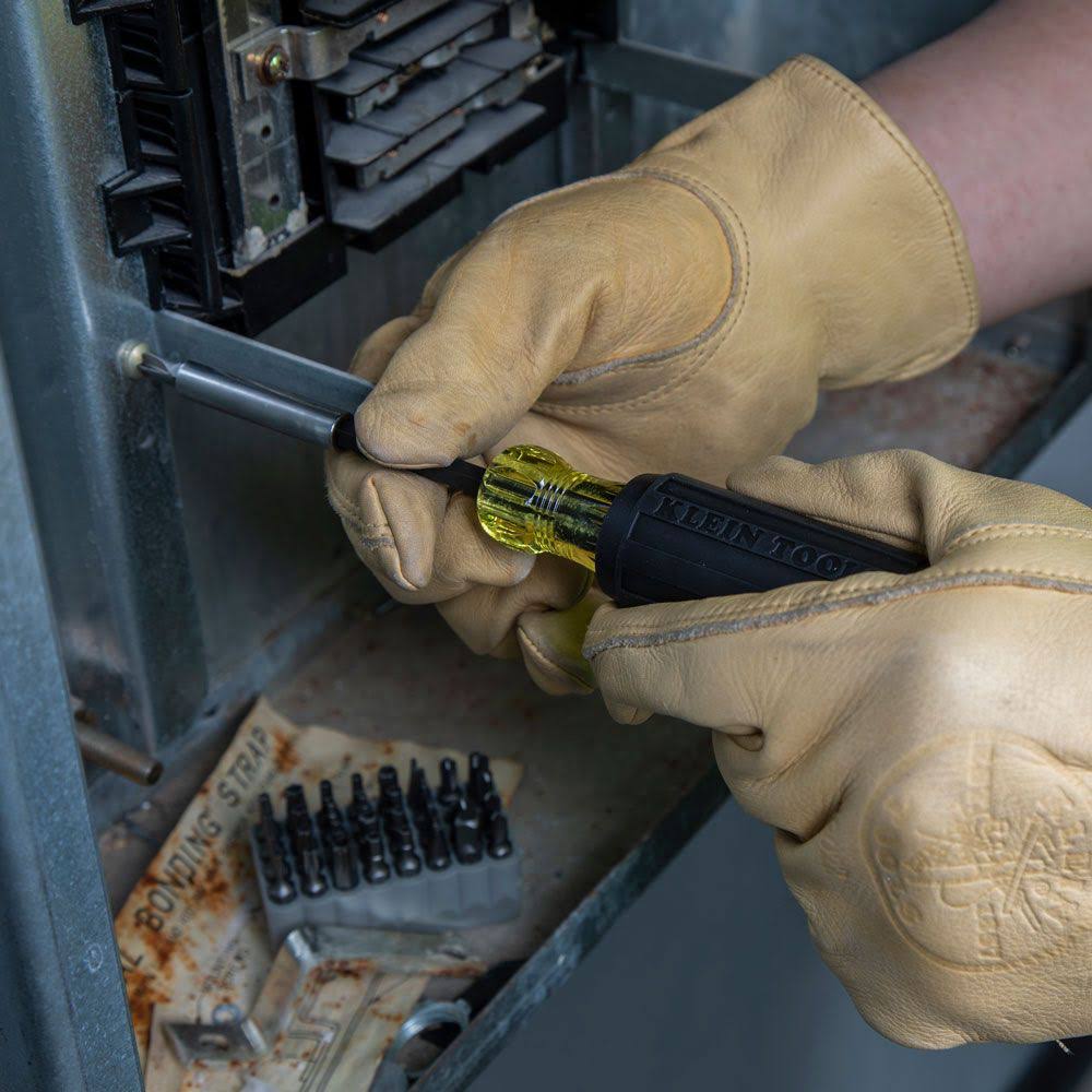 Klein Tools 32510 Magnetic Screwdriver 32-Piece Tamperproof Bit Set