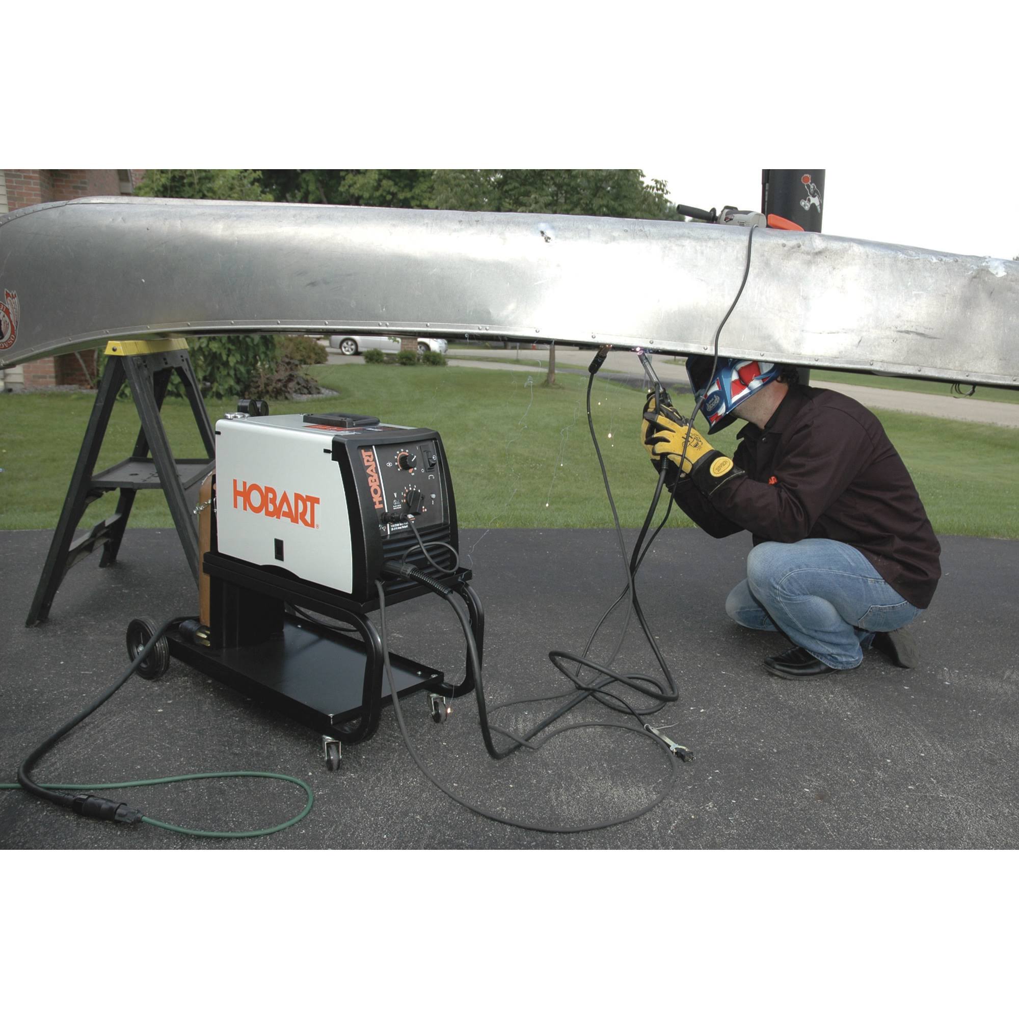 Hobart Handler 210MVP MIG Welder