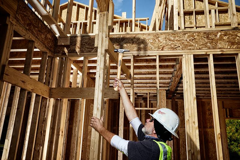 Stiletto TI14SC 18-inch 14-oz Titanium Smooth Face Curved Hickory Handle Hammer