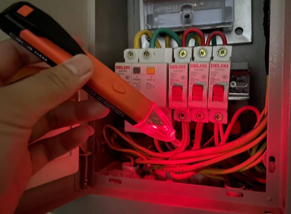 Weikani Non-Contact Voltage Tester Tools,LED Flashlight,Buzzer Alarm,AC Voltage Detector Pen,Test Range 60V- 1000V for Live/Null Wire Judgment