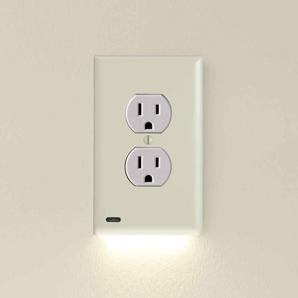 SnapPower- GuideLight 2 Duplex Outlet Wall Plate- White