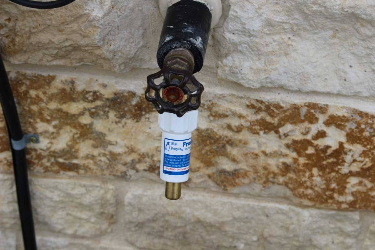 Freeze Miser Plastic Faucet Cover Protector