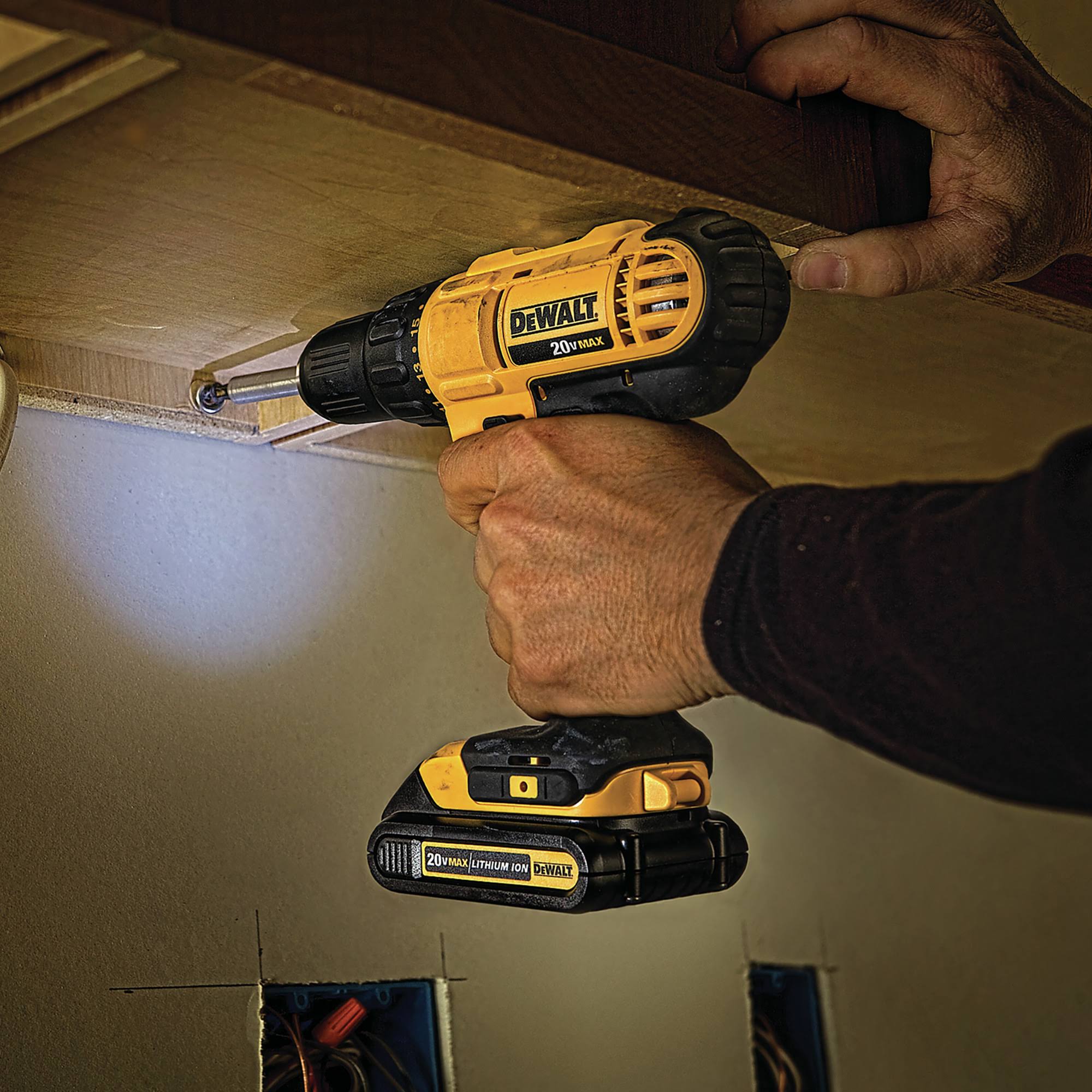 DeWalt DCK240C2 20-Volt Cordless Lithium Ion Drill Driver and Impact Driver Kit