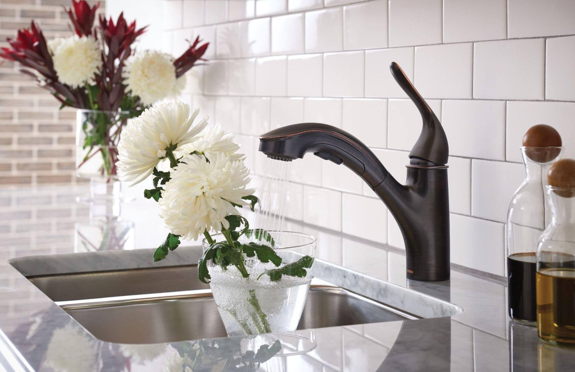 Moen Brecklyn Single-Handle Pull-Out Sprayer Kitchen Faucet Bronze