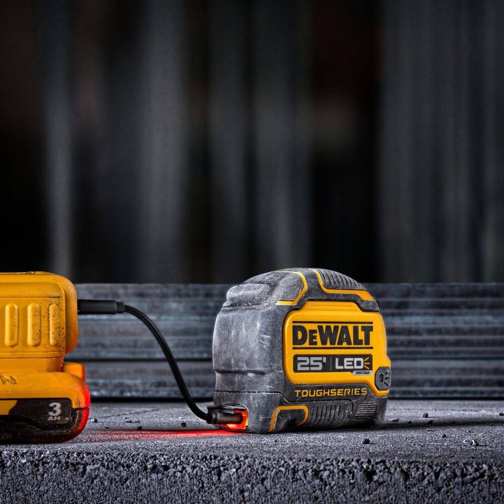 DeWalt DWHT35625S 25 Feet Lighted Tape Measure