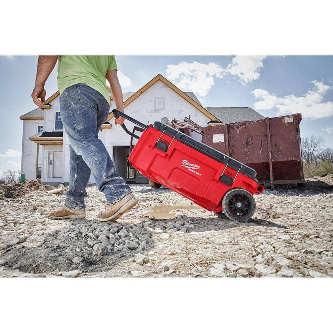 Milwaukee PACKOUT Tool Chest with XL Tool Box, Red