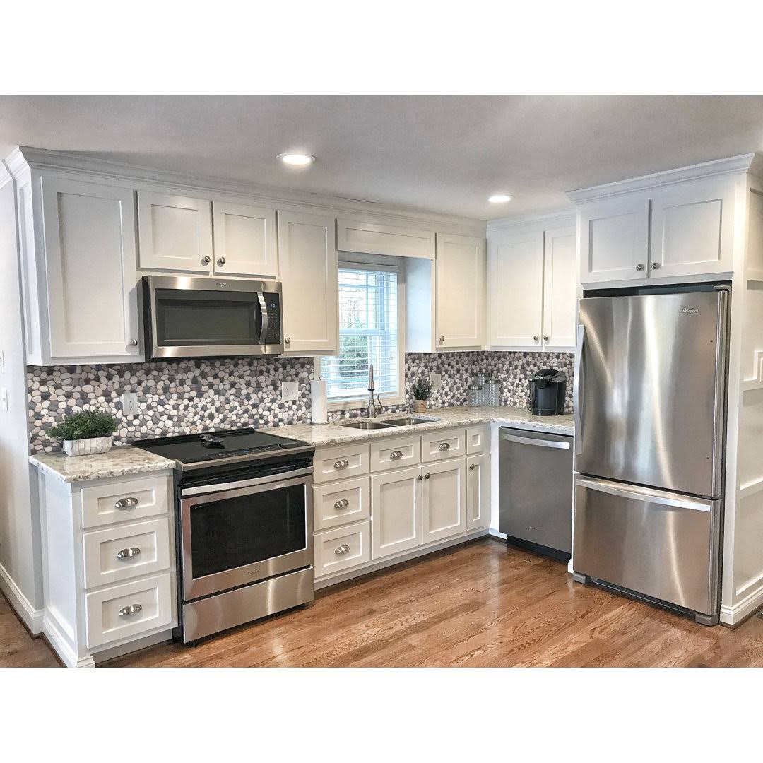 Tile Connection Classic Pebble Grey/White/Black 12-in x 12-in Natural Stone Quartz Pebble Floor and Wall Tile (9.61-sq. ft/ Carton) | XP3PABK