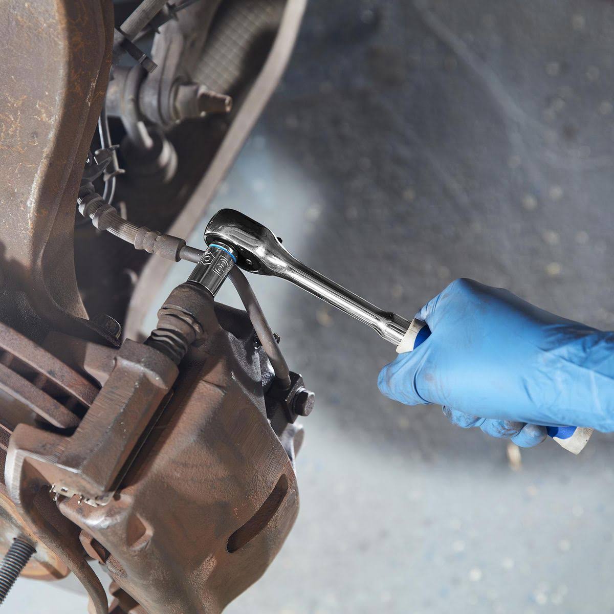 Quinn 35 PC 3/8 in. Drive SAE & Metric H-Vis Socket Set 64555