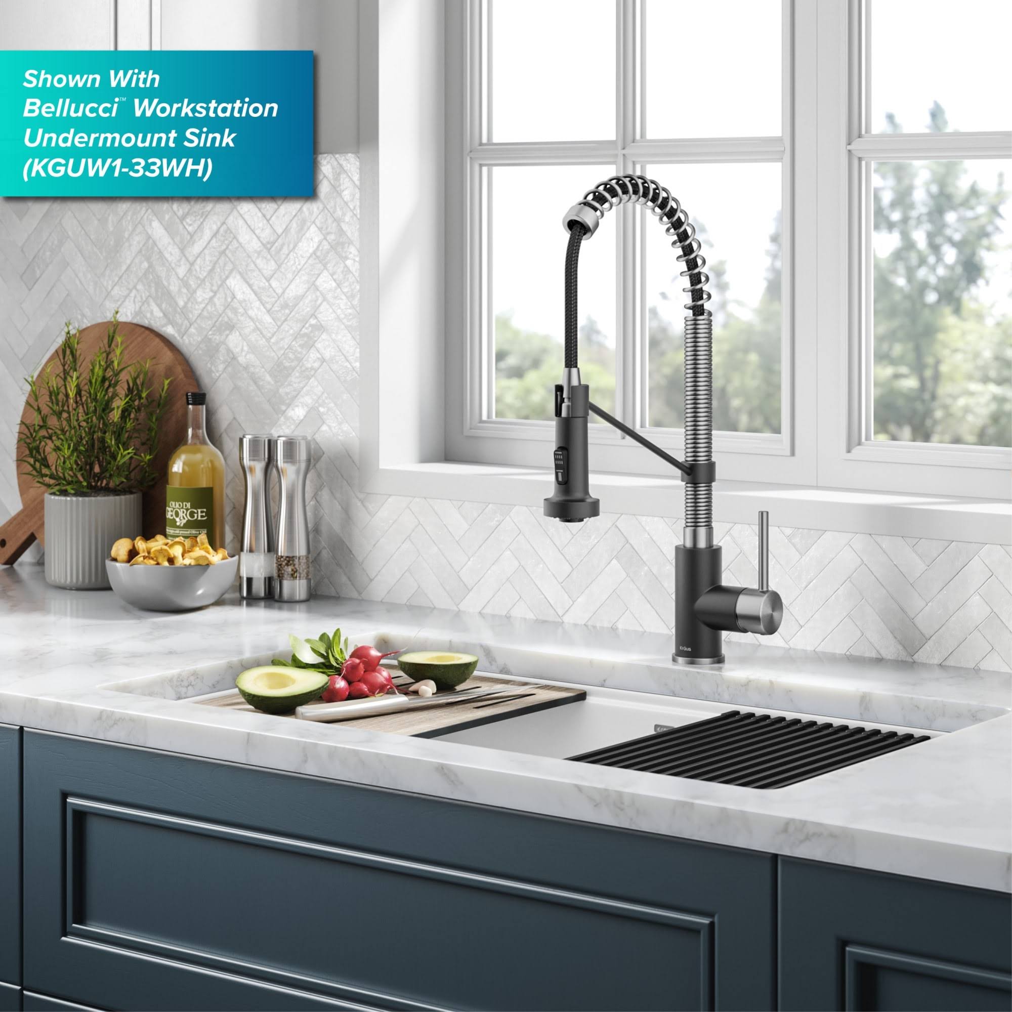 Kraus Bolden Matte Black Single Handle Pull-Down Touchless Kitchen Faucet | KSF-1610MB
