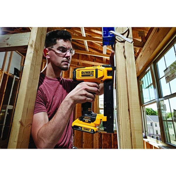DeWalt 20V Max Lithium-Ion Cordless Cable Staple Nailer (Tool Only) with 1 in. Insulated Electrical Staples (540 per Box)