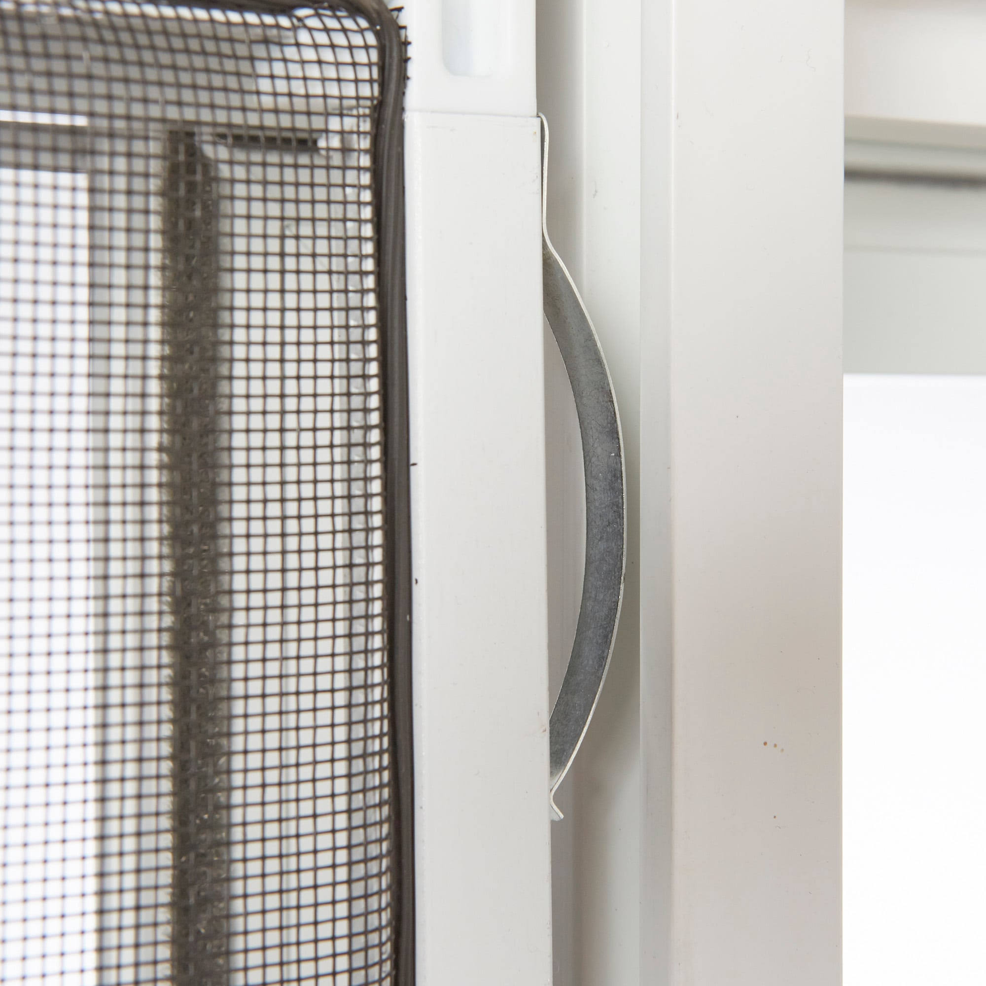 Project Source 10001 Series 23.5-in x 23.5-in x 3-in Jamb Left-Operable Vinyl White Sliding Window Half Screen Included | VUS2424PS