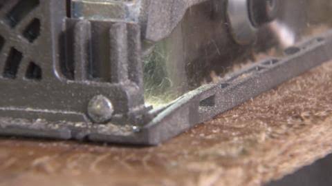 Milwaukee M12 Fuel 12-Volt Lithium-Ion Brushless 5-3/8 in. Cordless Circular Saw with 4.0 Ah M12 Battery