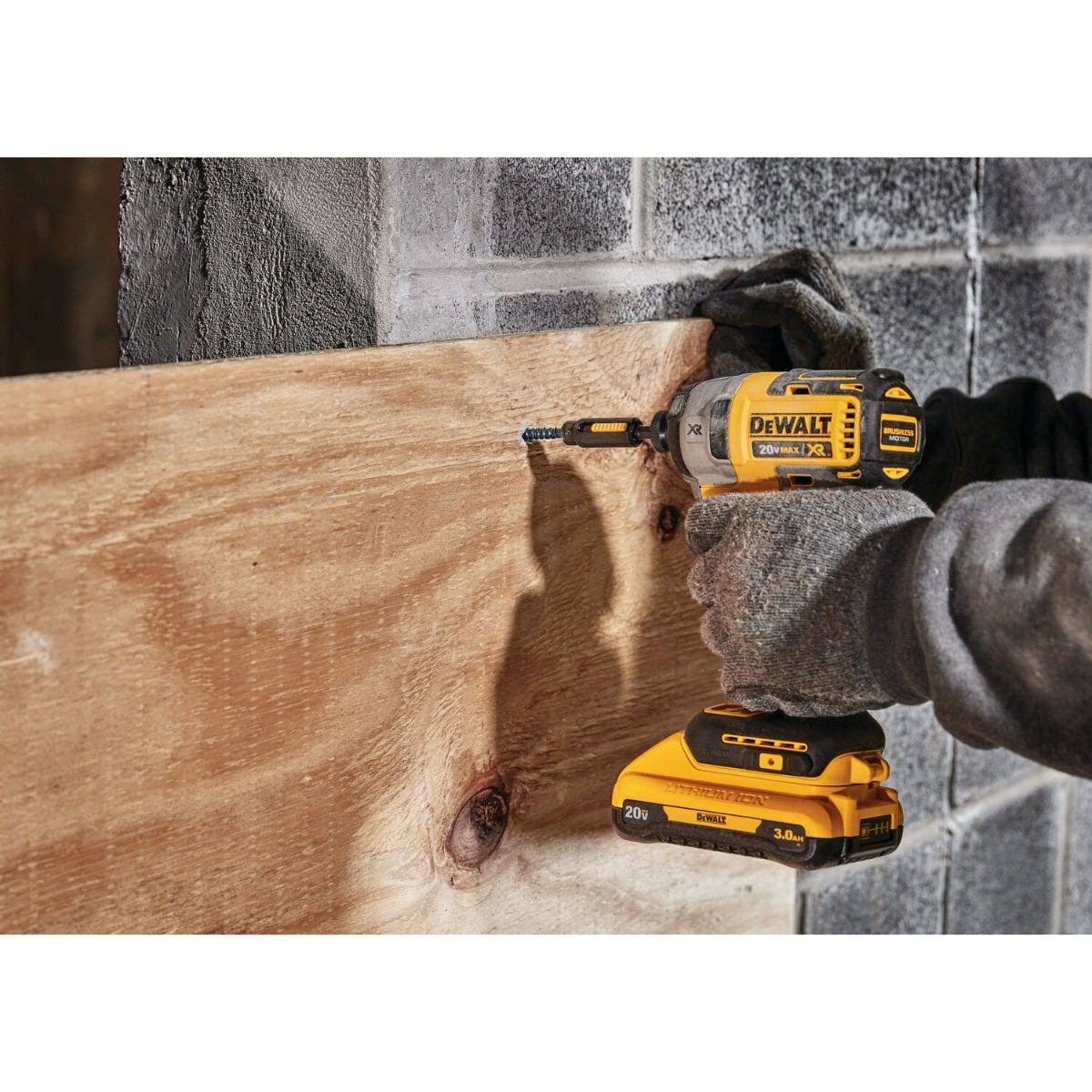 DeWalt 20V Max XR Brushless Impact Driver and Hammer Drill Combo Kit (DCK299M2)
